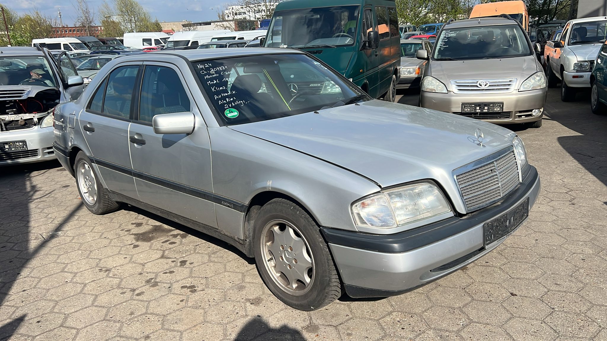 Mercedes C200